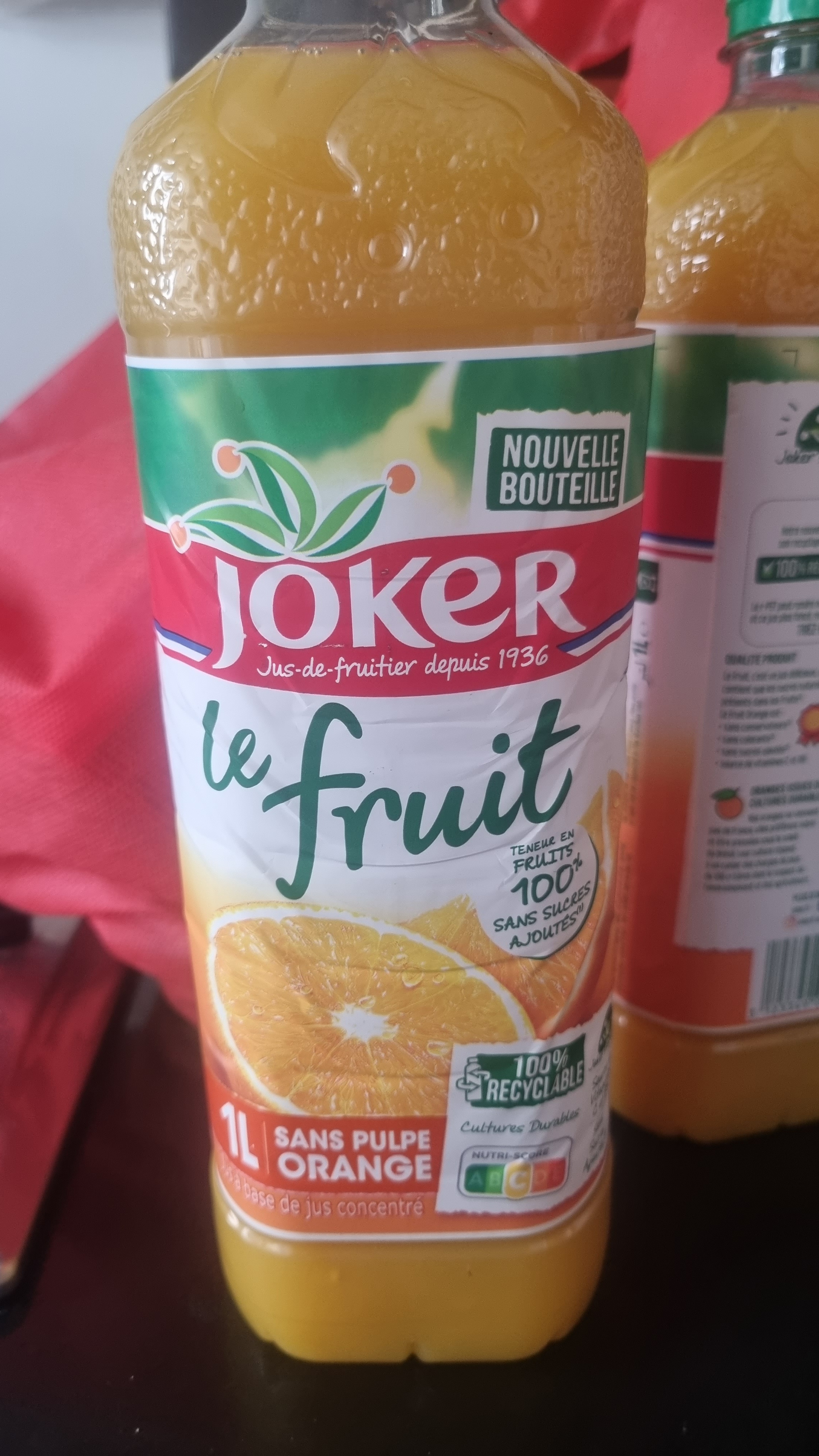 Le fruit Orange sans pulpe