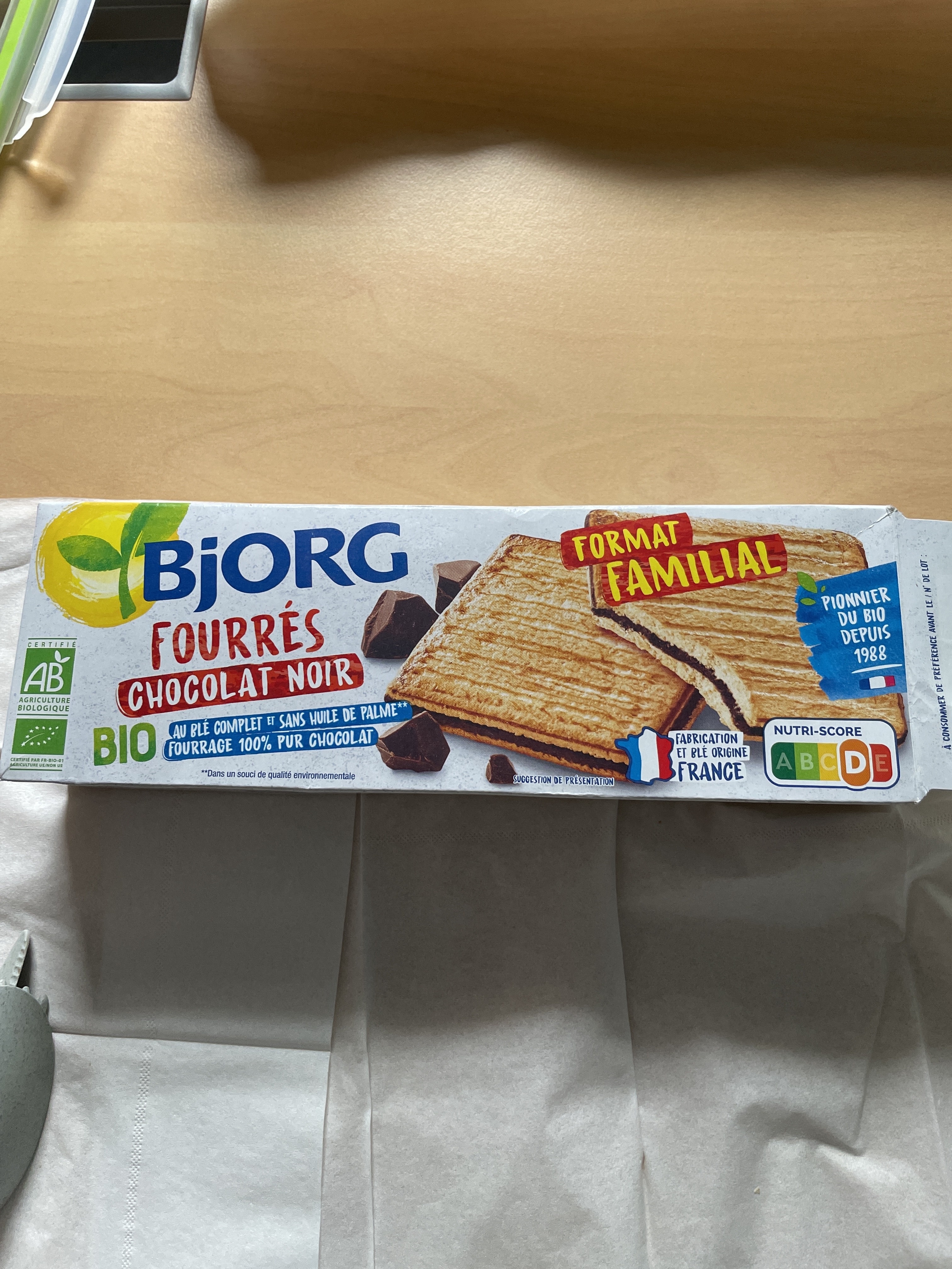 Biscuits fourrés chocolat noir